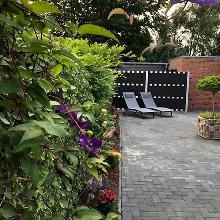 Leuchtturm Buesum, Exklusiv, Sauna * Бюзум